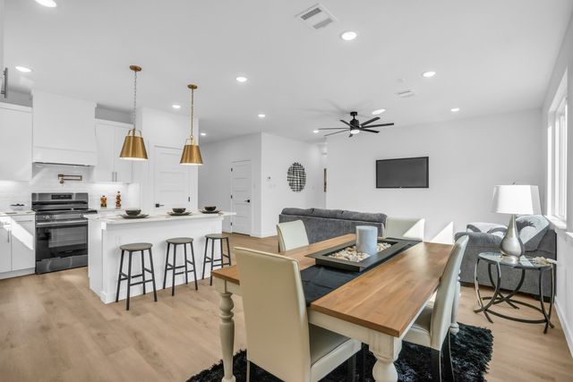 139 Forest Oaks Drive, Gun Barrel City, TX 75156