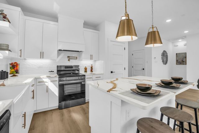 139 Forest Oaks Drive, Gun Barrel City, TX 75156