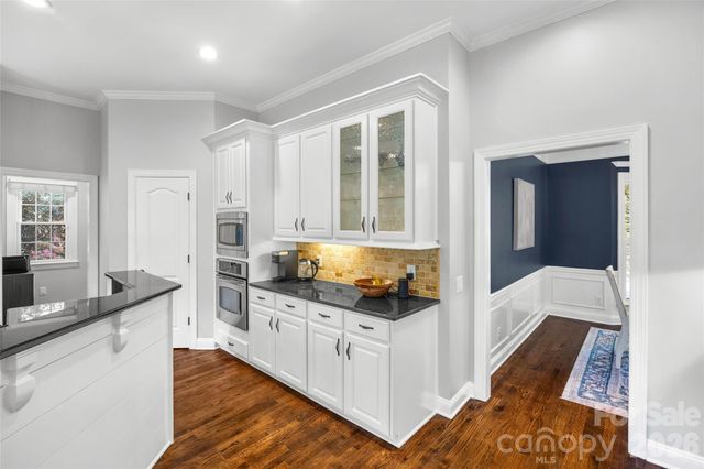 7346 Versailles Lane, Charlotte, NC 28277