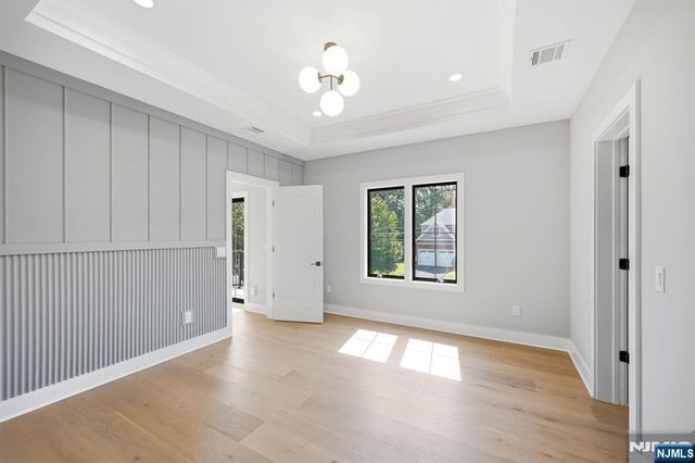 21 Kilmer Drive, Millburn, NJ 07078