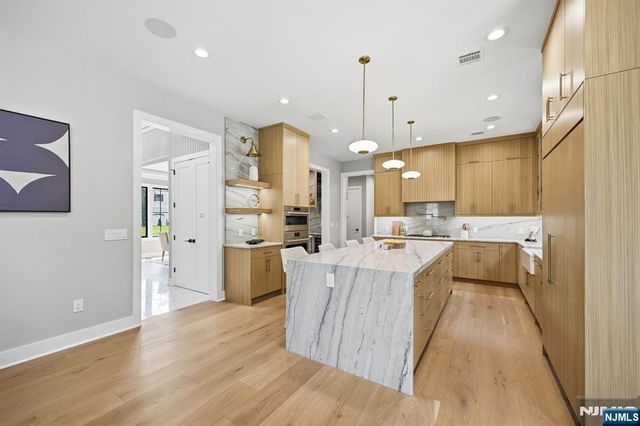 21 Kilmer Drive, Millburn, NJ 07078