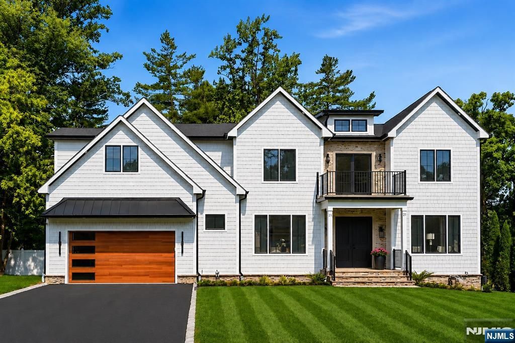 21 Kilmer Drive, Millburn, NJ 07078