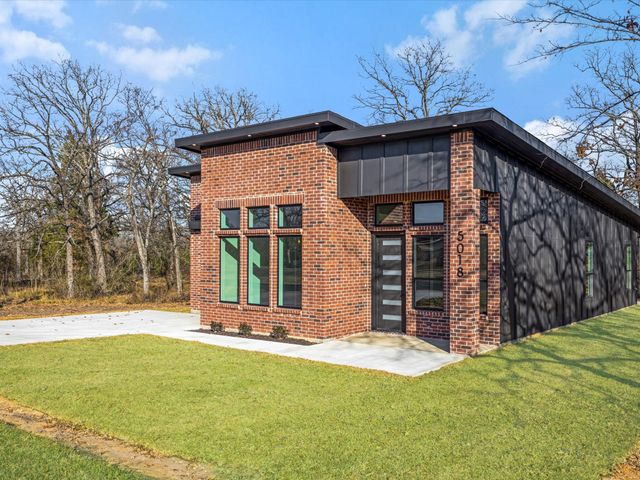 5018 Point Lavista, Malakoff, TX 75148