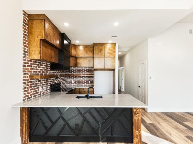 5018 Point Lavista, Malakoff, TX 75148