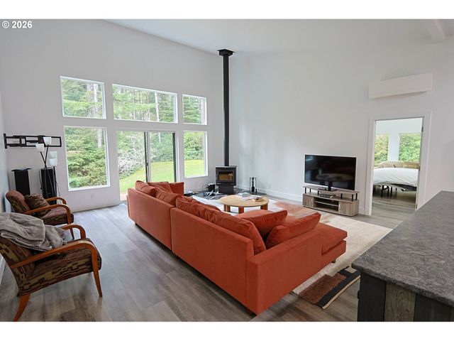 59492 SEVEN DEVILS Rd, Bandon, OR 97411