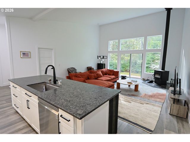 59492 SEVEN DEVILS Rd, Bandon, OR 97411