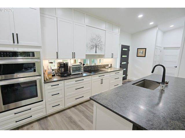 59492 SEVEN DEVILS Rd, Bandon, OR 97411