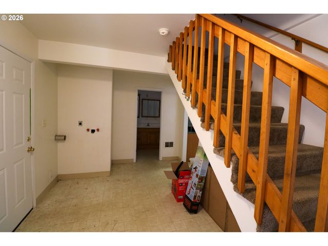 59492 SEVEN DEVILS Rd, Bandon, OR 97411