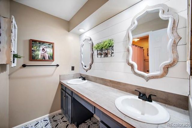 9376 W Geddes Place, Littleton, CO 80128