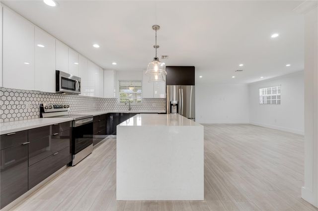 9741 SW 3rd St, Miami, FL 33174