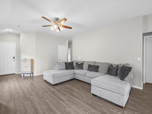 1850 Brushy Cedar Drive, Conroe, TX 77301