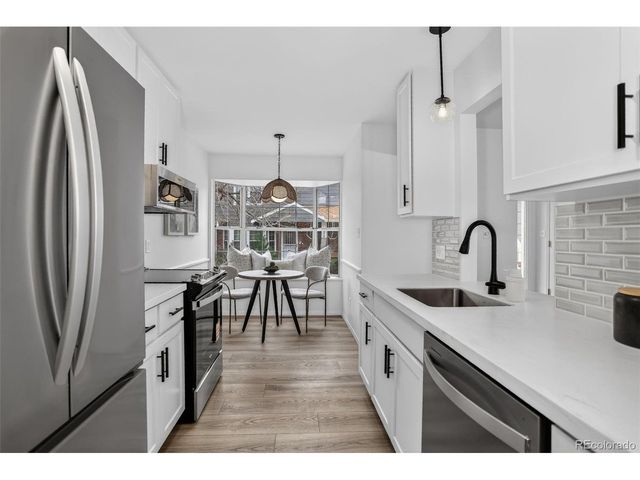 2064 S Balsam St, Lakewood, CO 80227