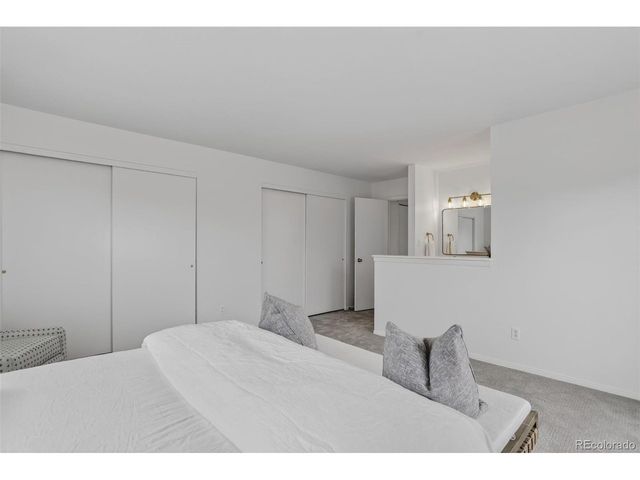 2064 S Balsam St, Lakewood, CO 80227