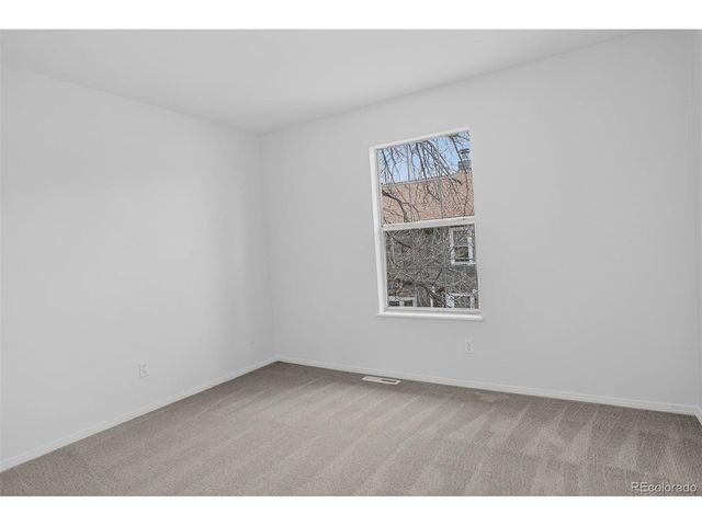 2064 S Balsam St, Lakewood, CO 80227