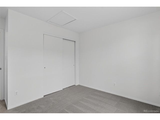 2064 S Balsam St, Lakewood, CO 80227