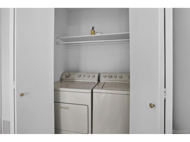 2064 S Balsam St, Lakewood, CO 80227