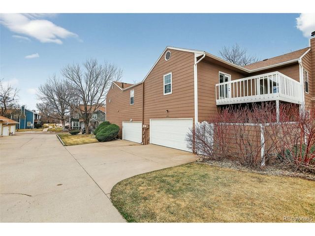 2064 S Balsam St, Lakewood, CO 80227