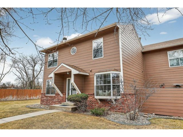 2064 S Balsam St, Lakewood, CO 80227