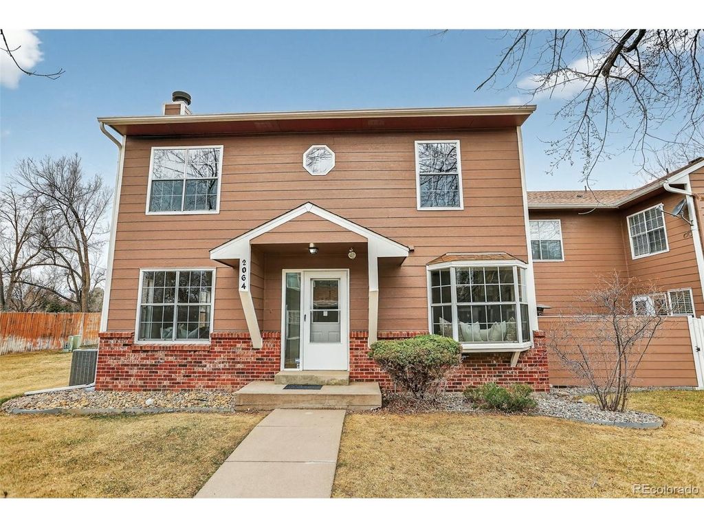 2064 S Balsam St, Lakewood, CO 80227