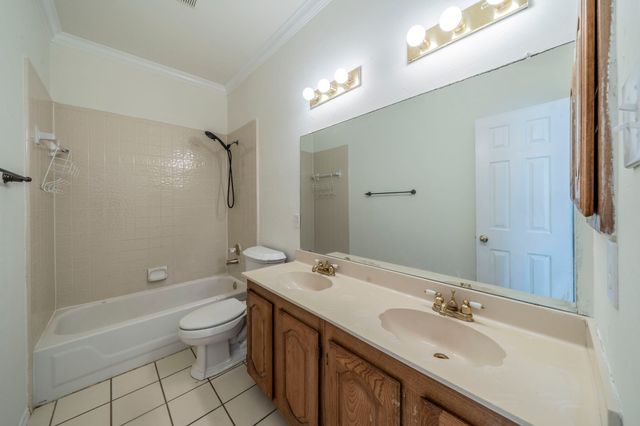 860 Tartan Trail, Highland Village, TX 75077