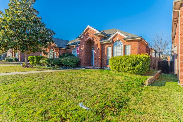 860 Tartan Trail, Highland Village, TX 75077