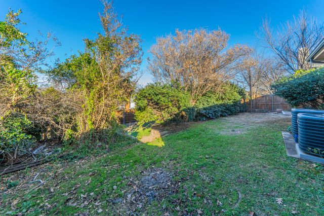 860 Tartan Trail, Highland Village, TX 75077