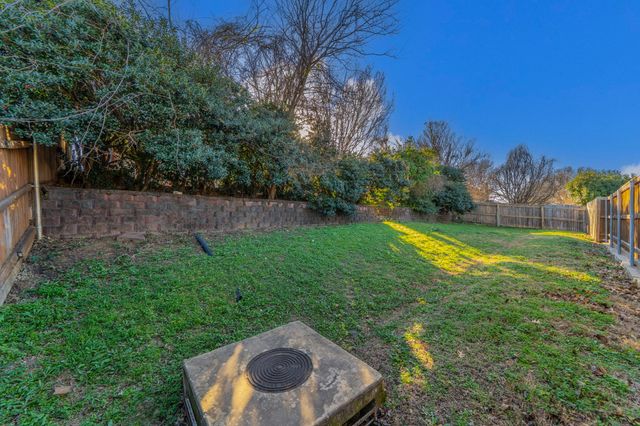 860 Tartan Trail, Highland Village, TX 75077