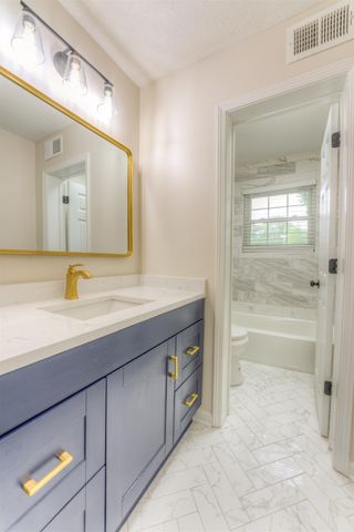 7238 MCVAY RD, Germantown, TN 38138