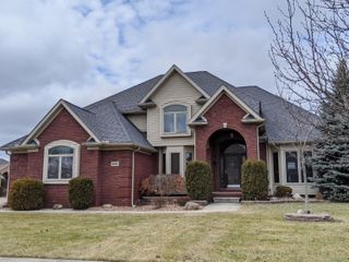 8103 Hunters Ridge Drive, Berlin Twp, MI 48166