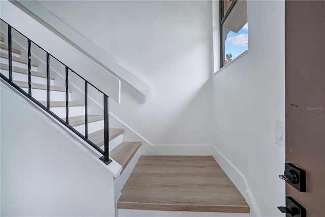 3012 S SEMORAN BOULEVARD G2, Orlando, FL 32822