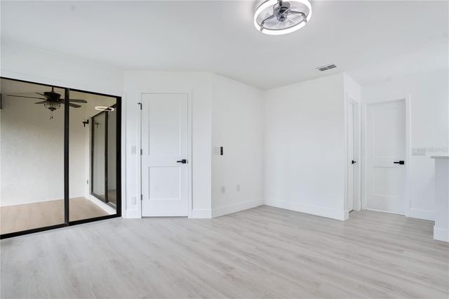 3012 S SEMORAN BOULEVARD G2, Orlando, FL 32822