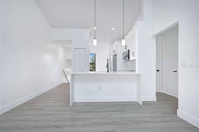 3012 S SEMORAN BOULEVARD G2, Orlando, FL 32822