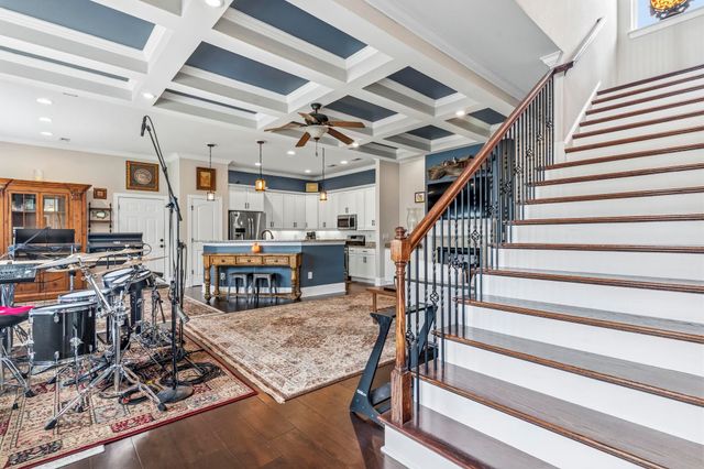 338 St. Julian Ln., Myrtle Beach, SC 29579