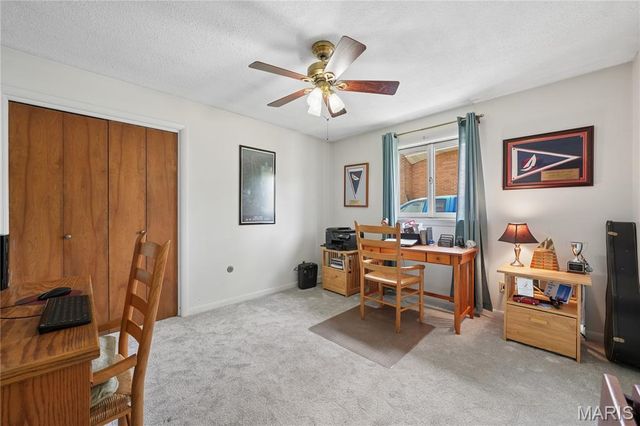 2417 Sunnybrook Drive, St Louis, MO 63114
