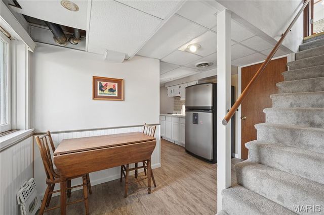 2417 Sunnybrook Drive, St Louis, MO 63114