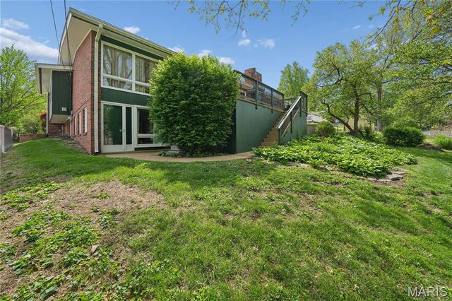 2417 Sunnybrook Drive, St Louis, MO 63114