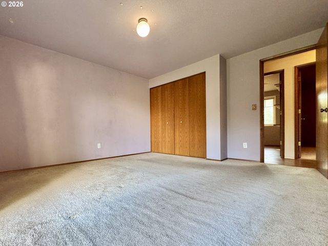 9530 Sw 55TH Ave Sw, Portland, OR 97219