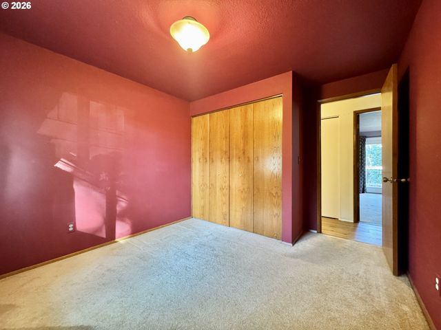 9530 Sw 55TH Ave Sw, Portland, OR 97219