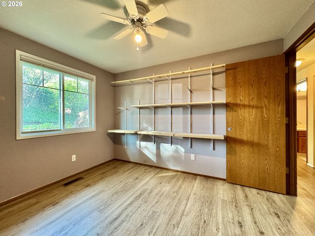 9530 Sw 55TH Ave Sw, Portland, OR 97219