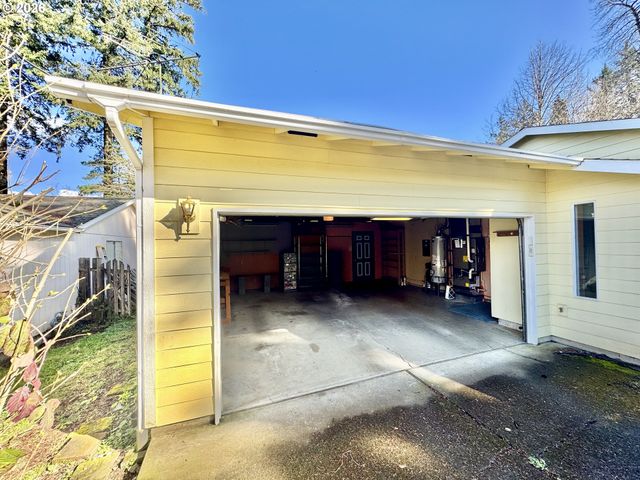 9530 Sw 55TH Ave Sw, Portland, OR 97219