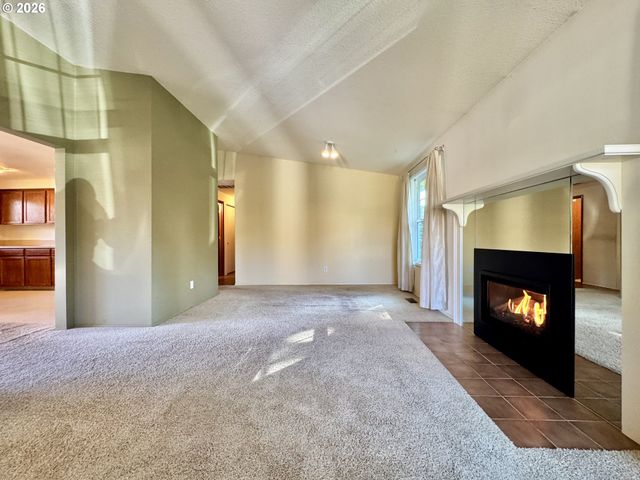 9530 Sw 55TH Ave Sw, Portland, OR 97219