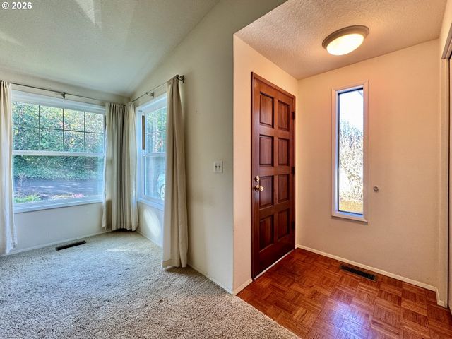 9530 Sw 55TH Ave Sw, Portland, OR 97219