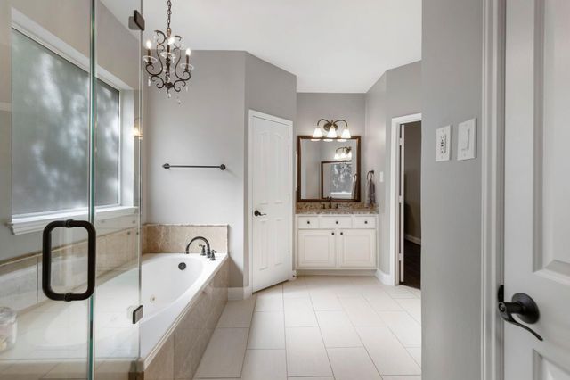 31 S Chandler Creek Circle, The Woodlands, TX 77381