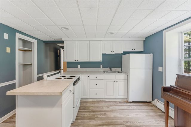 21 Casey Lane, Coventry, RI 02816