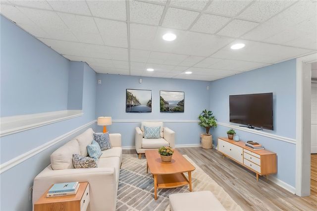 21 Casey Lane, Coventry, RI 02816