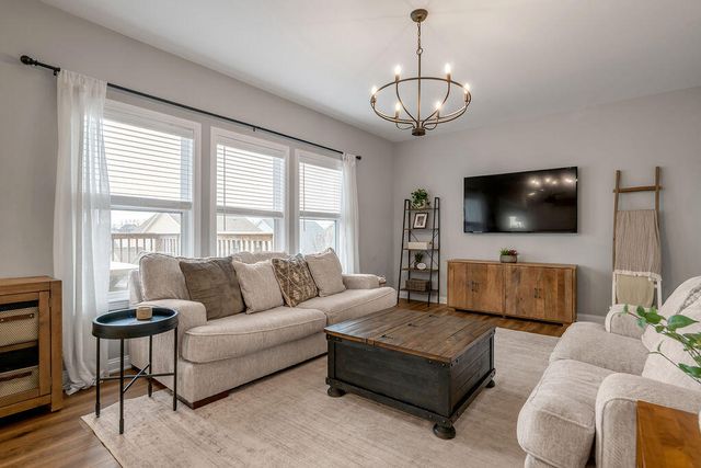 125 Dove Run Circle, Georgetown, KY 40324