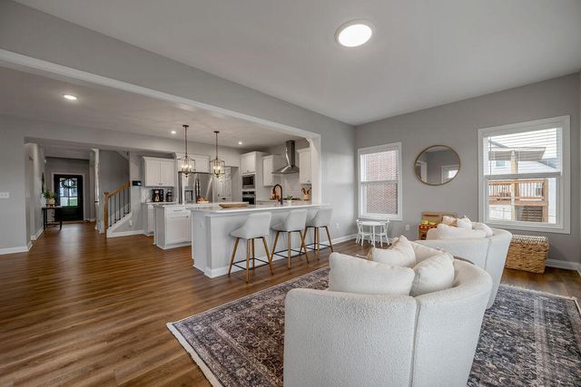 125 Dove Run Circle, Georgetown, KY 40324