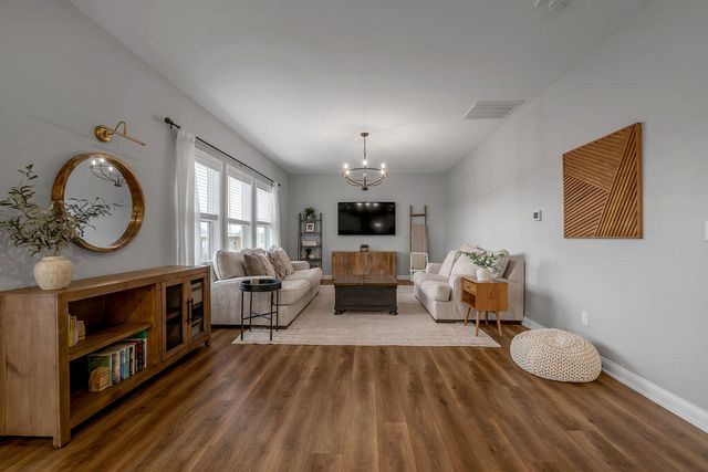 125 Dove Run Circle, Georgetown, KY 40324