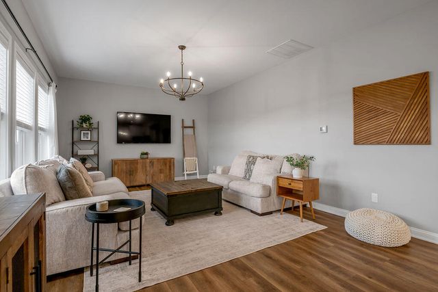 125 Dove Run Circle, Georgetown, KY 40324