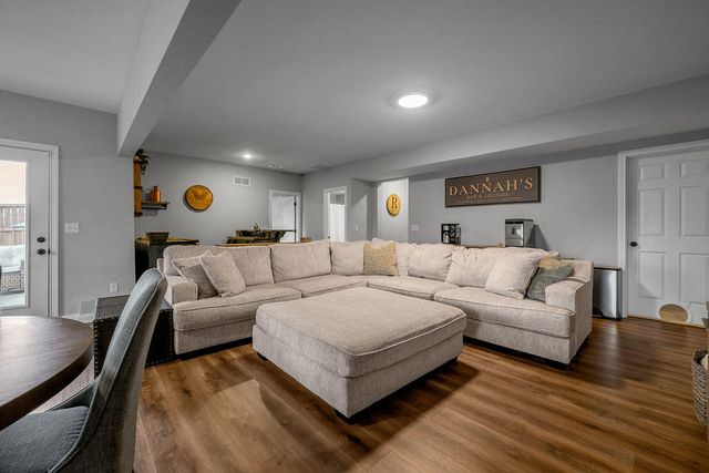 125 Dove Run Circle, Georgetown, KY 40324